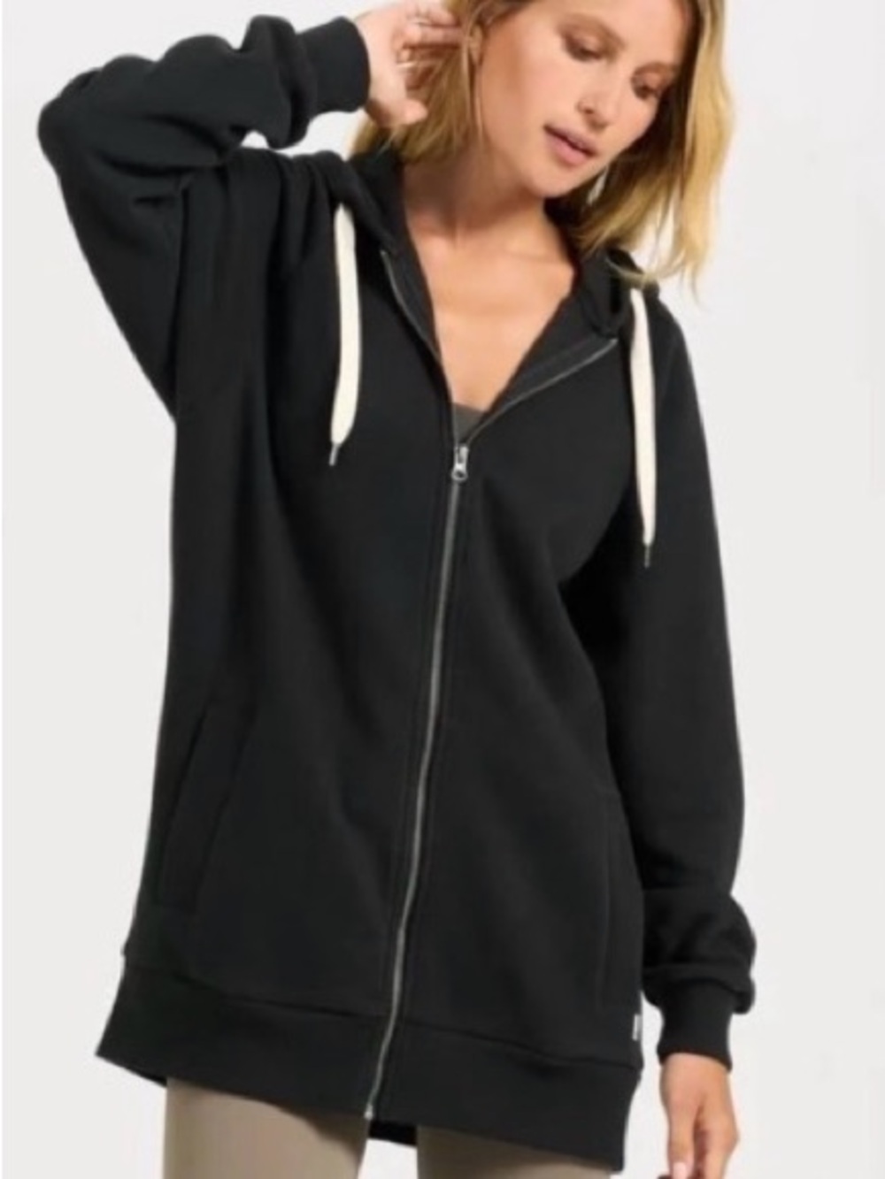 🌺Vuori restore full zip jacket washed black size medium 🌺